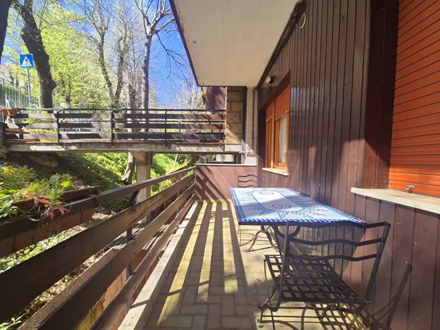 Immagine 9 di Appartamento in vendita  57 a Caramanico Terme