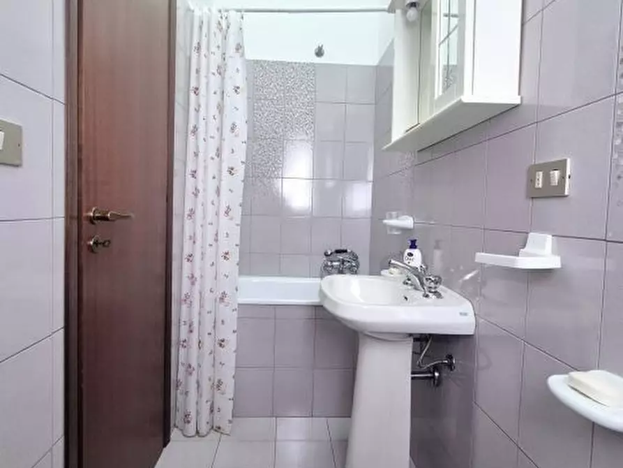 Immagine 7 di Appartamento in vendita  57 a Caramanico Terme