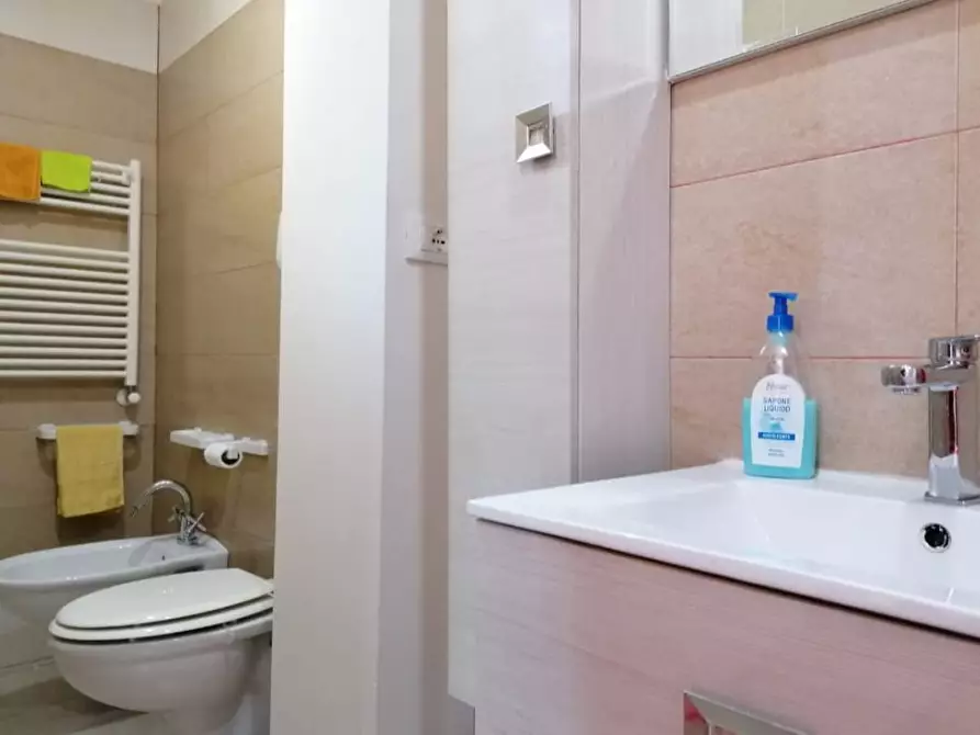 Immagine 9 di Appartamento in vendita  a Pescara