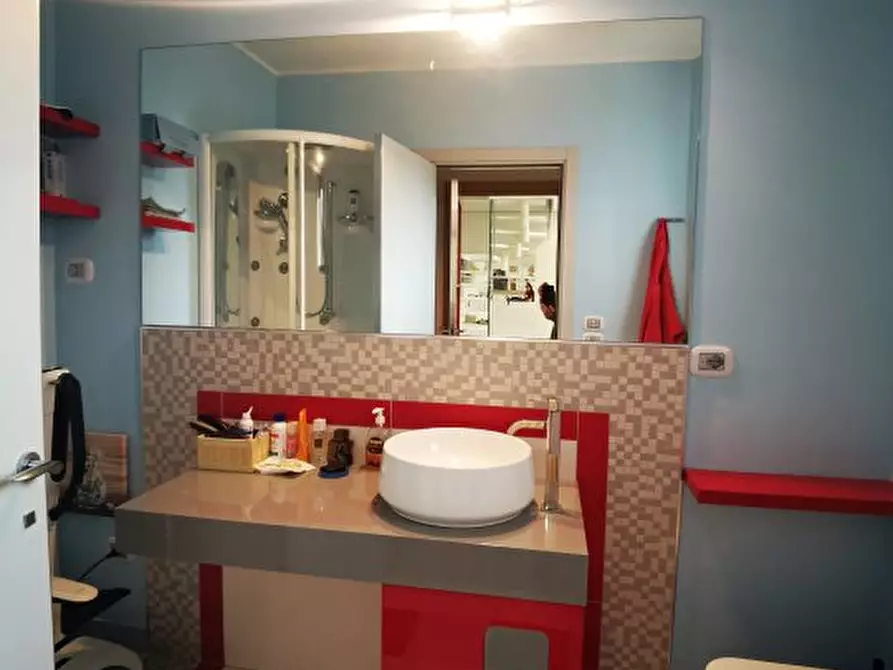 Immagine 9 di Appartamento in vendita  a Pescara