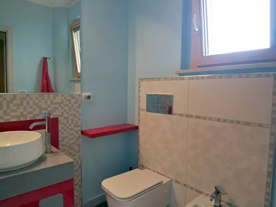 Immagine 10 di Appartamento in vendita  a Pescara