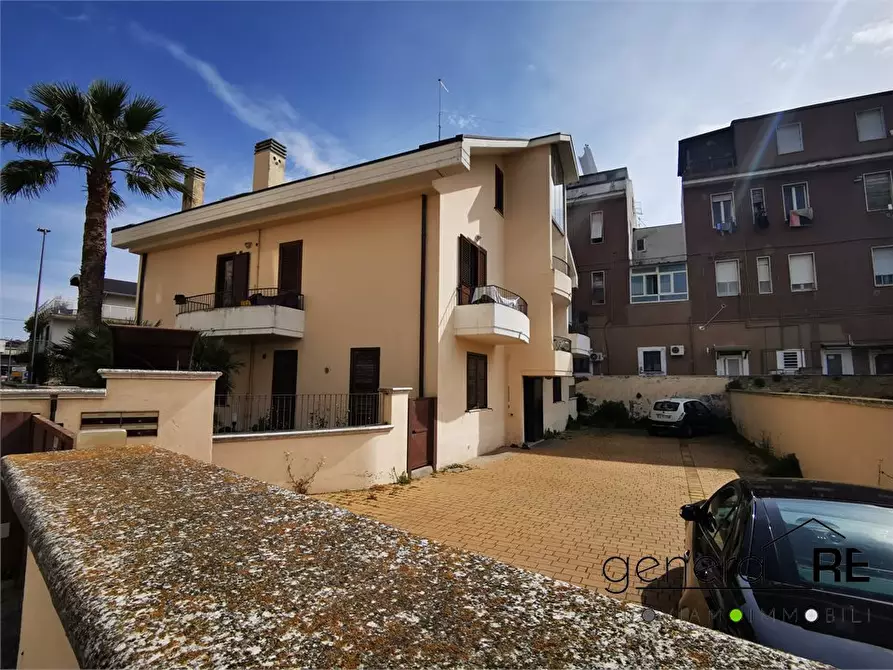 Immagine 2 di Appartamento in vendita  a Pescara