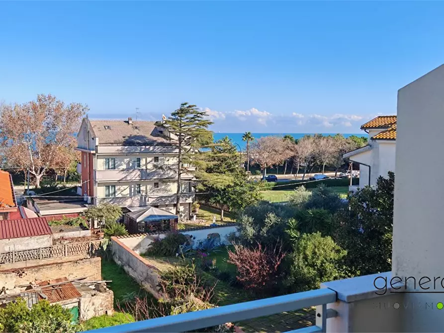 Immagine 2 di Appartamento in vendita  a Pescara