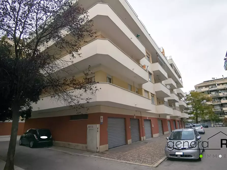 Immagine 1 di Appartamento in vendita  a Pescara