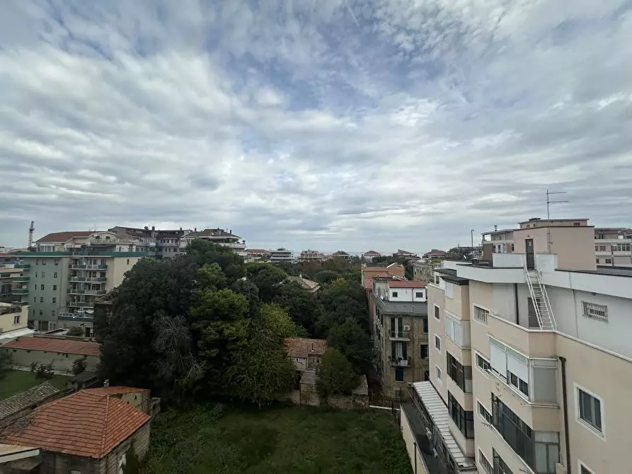 Immagine 3 di Appartamento in vendita  46 a Pescara