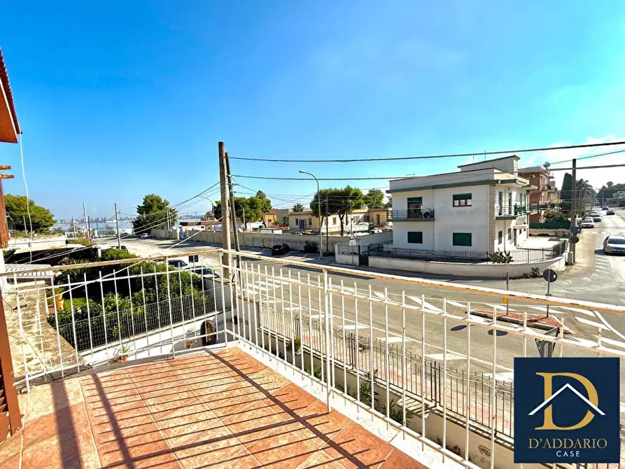 Immagine 5 di Appartamento in vendita  328 a Taranto