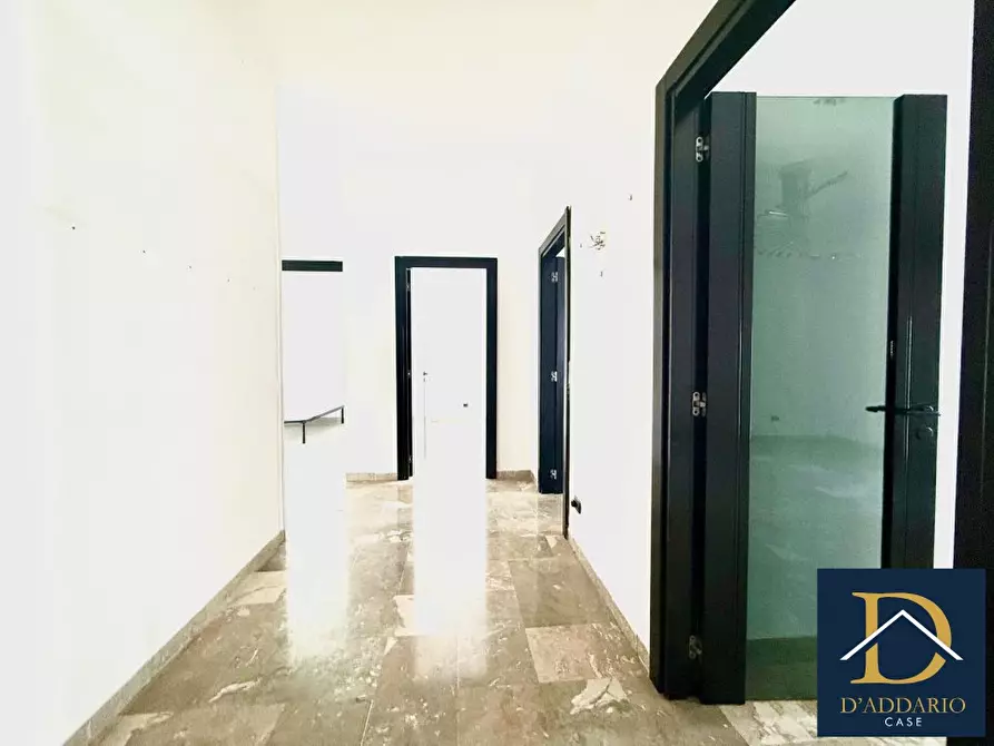 Immagine 4 di Appartamento in vendita  37 a Taranto