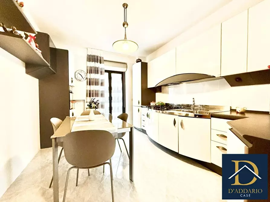 Immagine 4 di Appartamento in vendita  6-c a Taranto