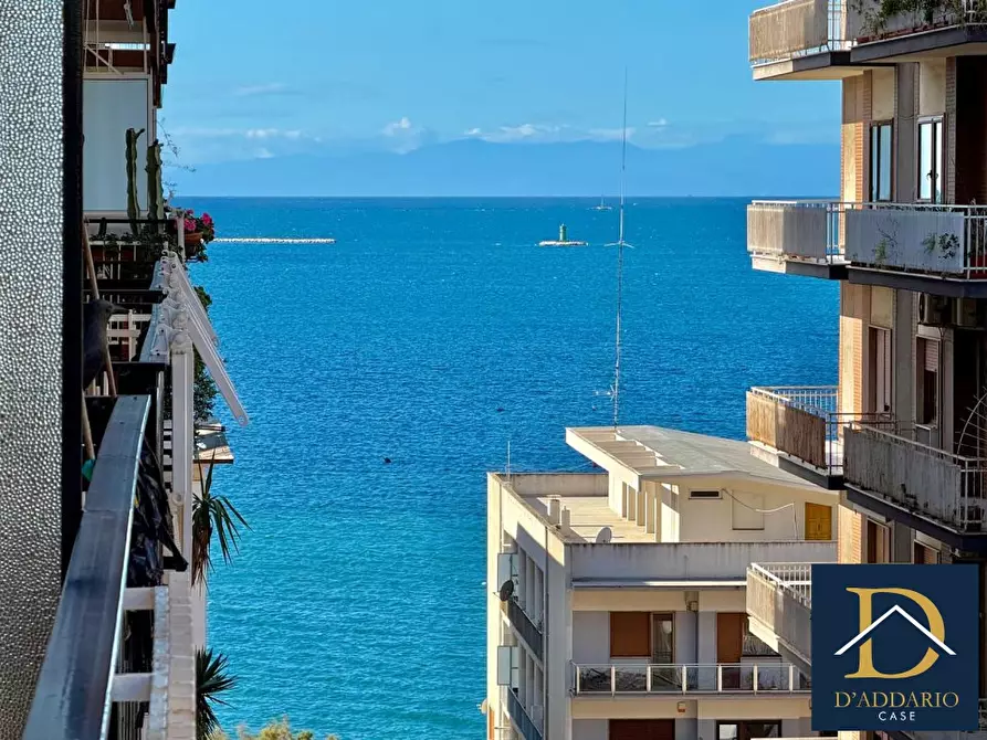 Immagine 1 di Appartamento in vendita  103 a Taranto