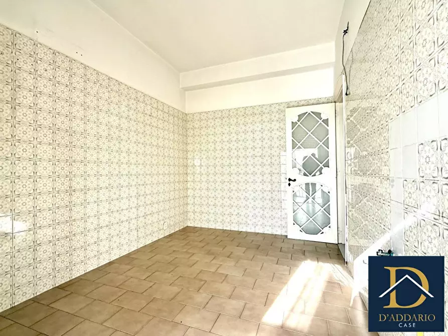 Immagine 9 di Appartamento in vendita  103 a Taranto