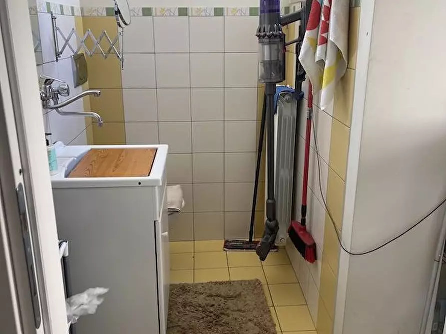 Immagine 10 di Appartamento in vendita  72 a Ragusa