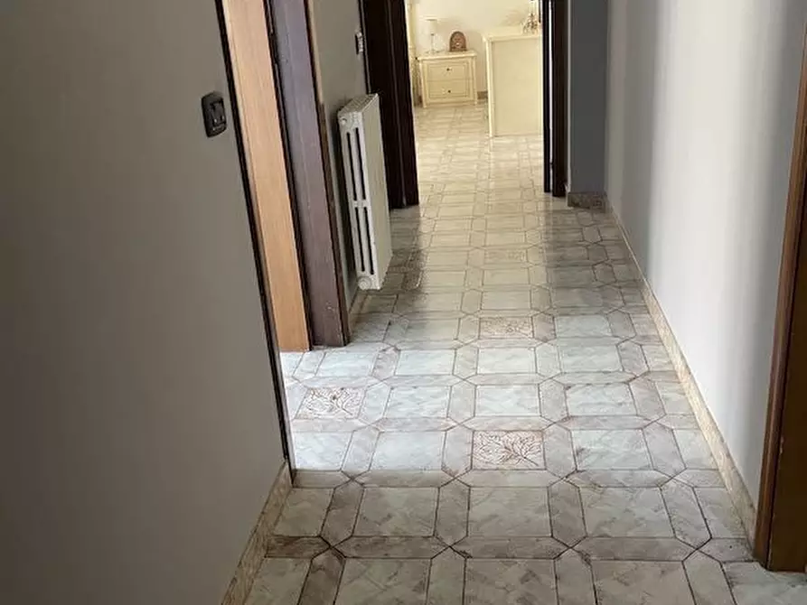 Immagine 10 di Appartamento in vendita  a Ragusa