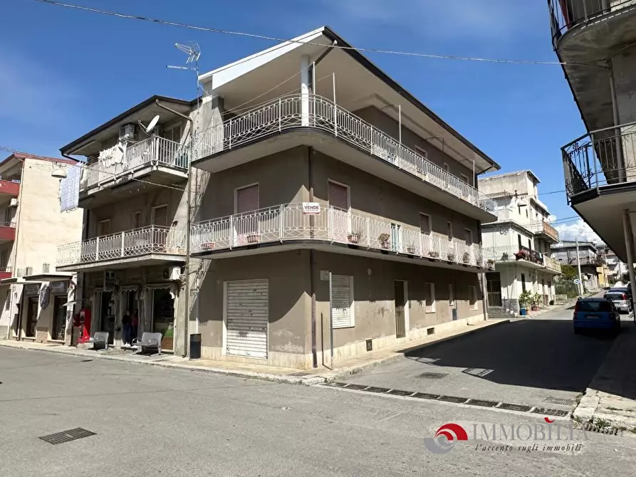 Immagine 1 di Appartamento in vendita  a Bova Marina