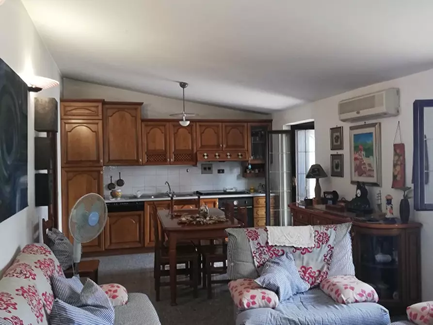 Immagine 5 di Appartamento in vendita  a Melito Di Porto Salvo