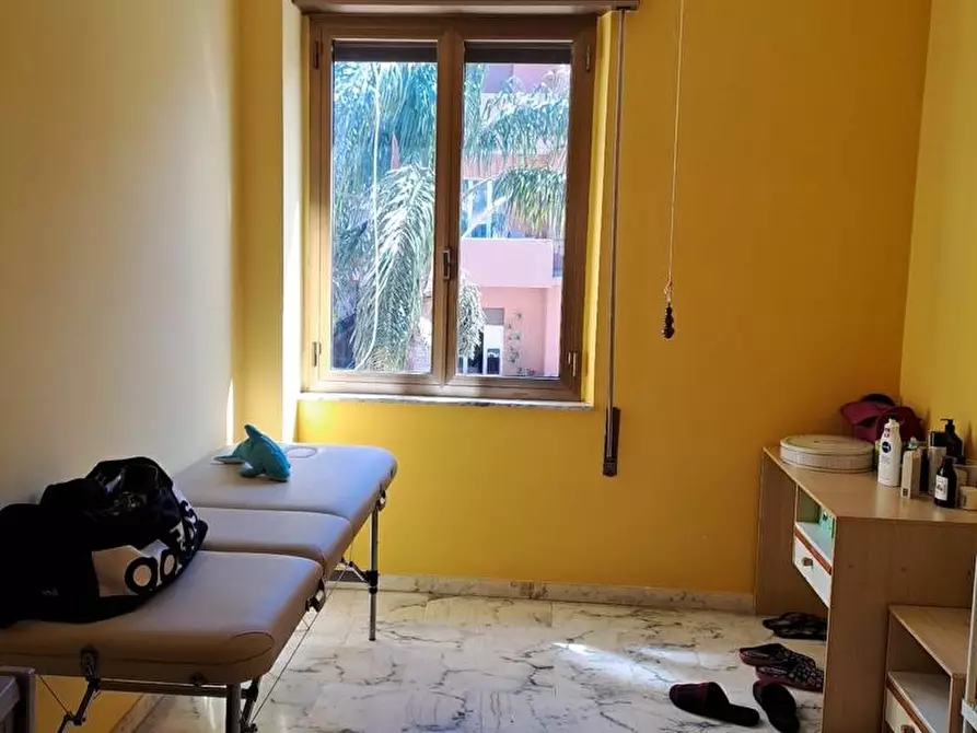 Immagine 10 di Appartamento in vendita  a Reggio Di Calabria