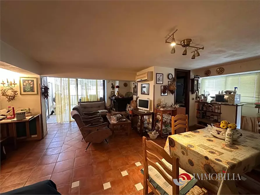 Immagine 7 di Appartamento in vendita  a Melito Di Porto Salvo