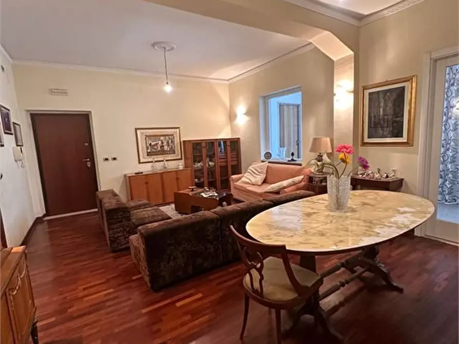 Immagine 2 di Appartamento in vendita  a Melito Di Porto Salvo