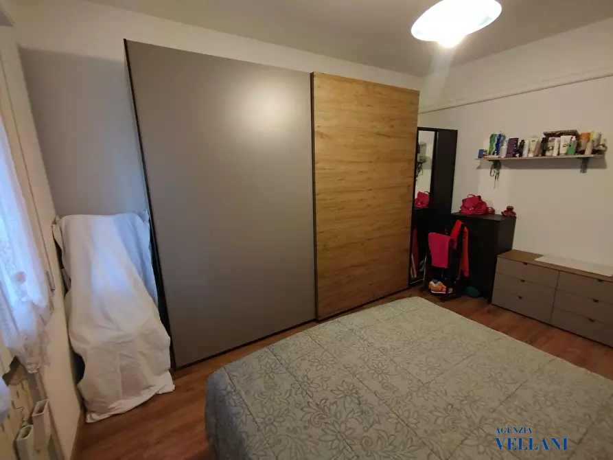 Immagine 10 di Appartamento in vendita  a Correggio