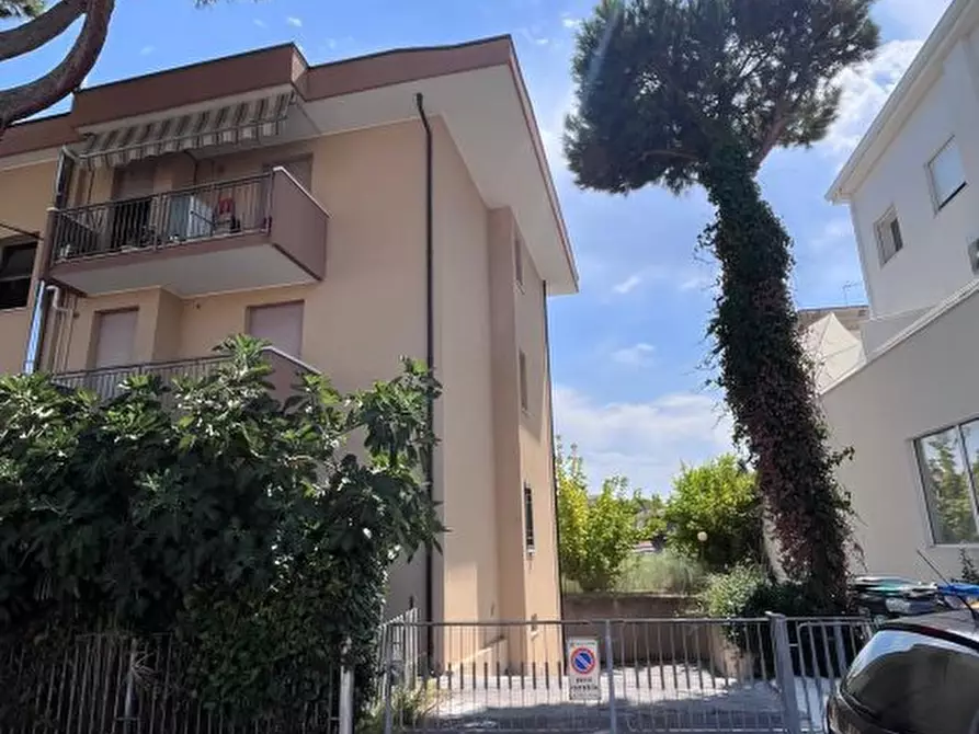 Immagine 2 di Appartamento in vendita  a Rimini