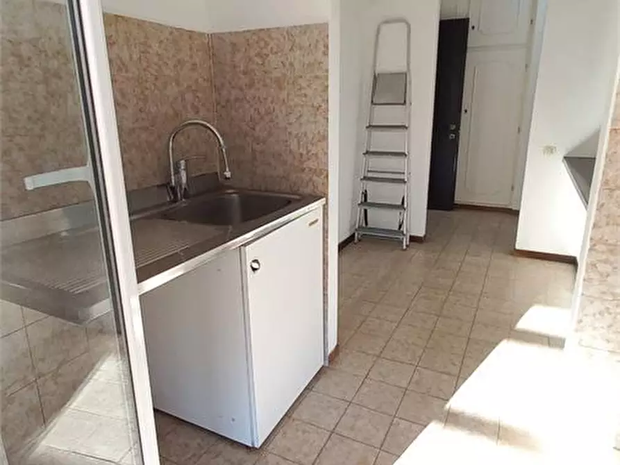 Immagine 7 di Appartamento in vendita  5 a Cerveteri