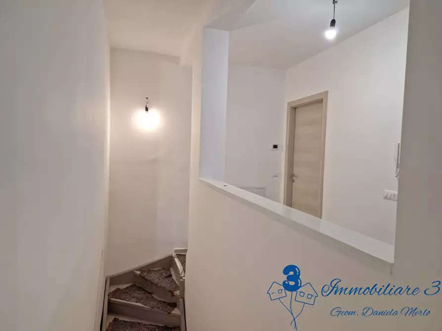 Immagine 8 di Casa semindipendente in vendita  a Villanova D'albenga