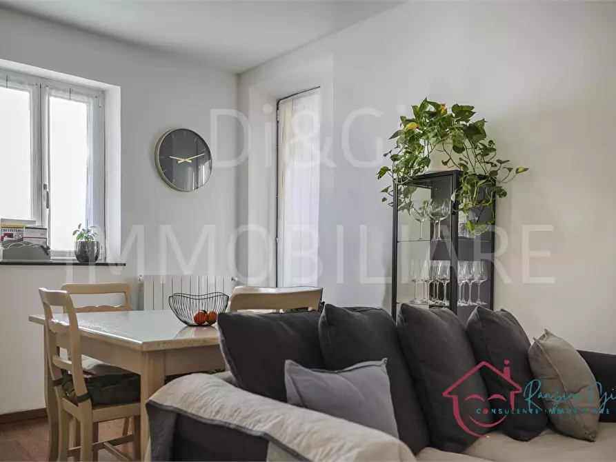 Immagine 1 di Appartamento in vendita  a Albenga