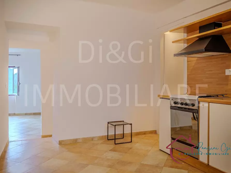 Immagine 9 di Appartamento in vendita  16 a Casanova Lerrone