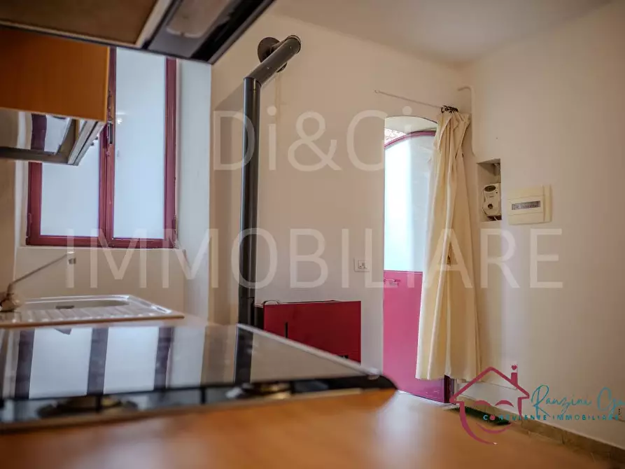 Immagine 6 di Appartamento in vendita  16 a Casanova Lerrone