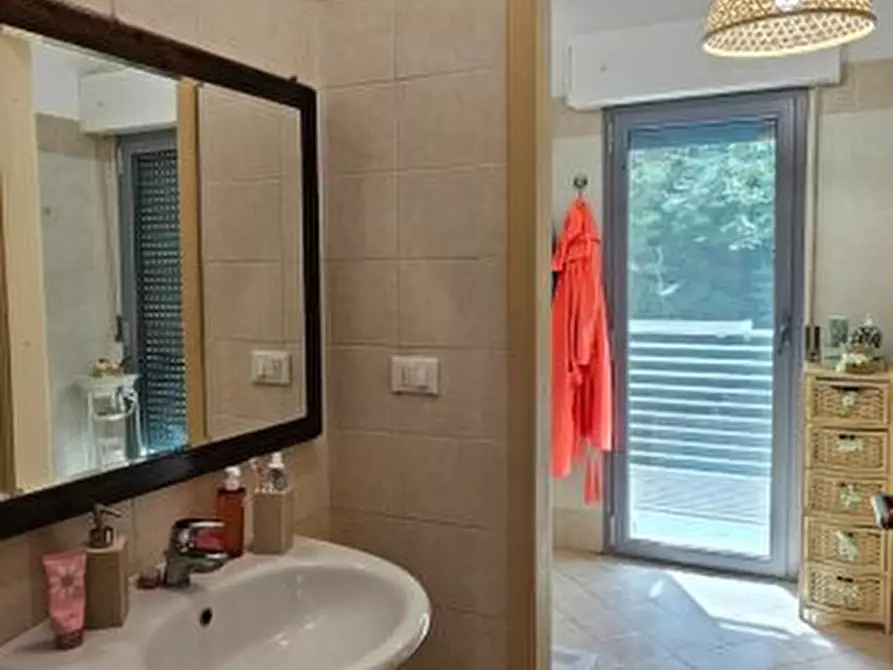 Immagine 8 di Appartamento in vendita  a Colle Di Val D'elsa