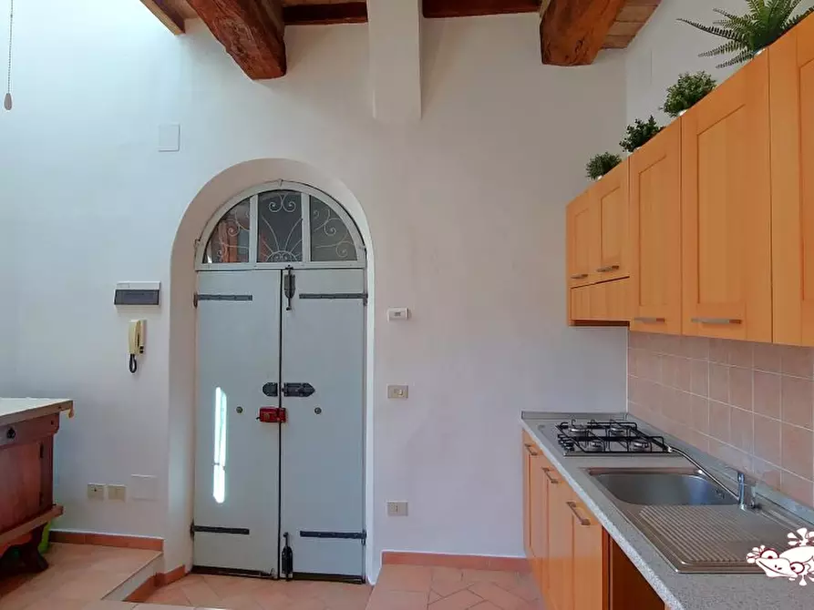 Immagine 6 di Appartamento in vendita  a San Gimignano