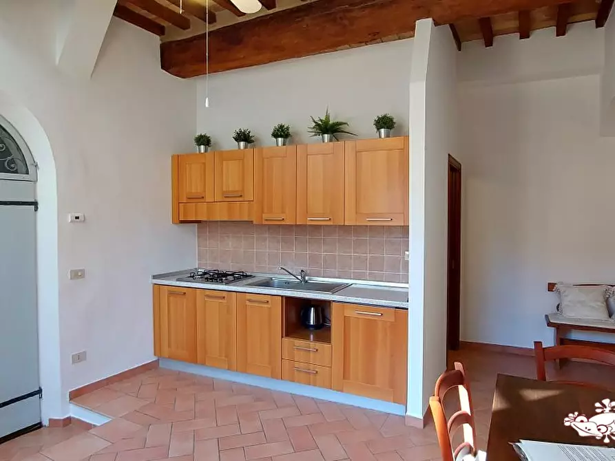 Immagine 5 di Appartamento in vendita  a San Gimignano