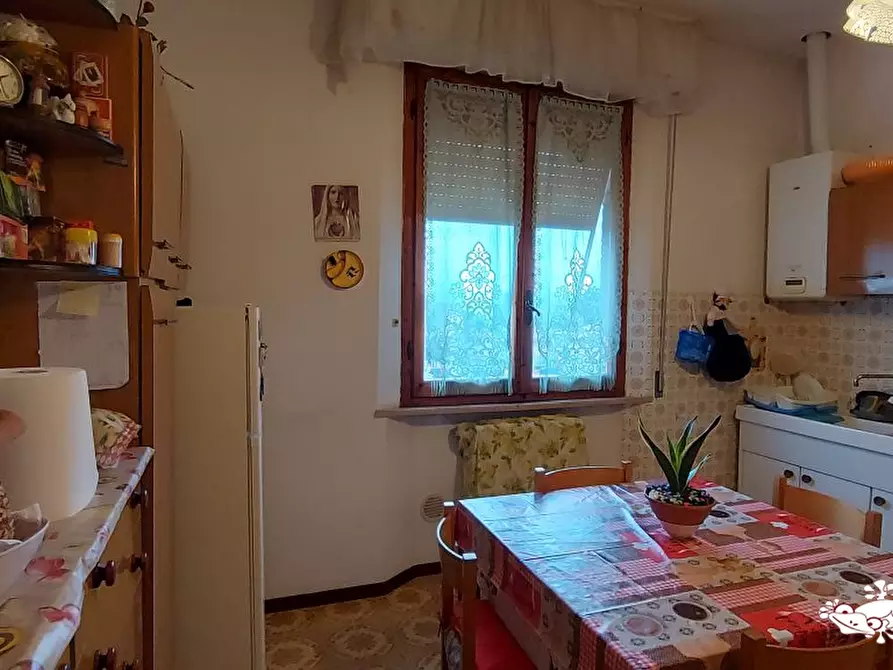 Immagine 2 di Appartamento in vendita  a San Gimignano