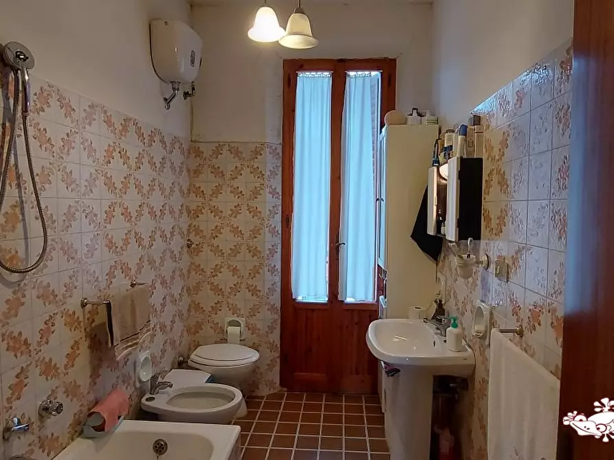 Immagine 9 di Appartamento in vendita  a San Gimignano