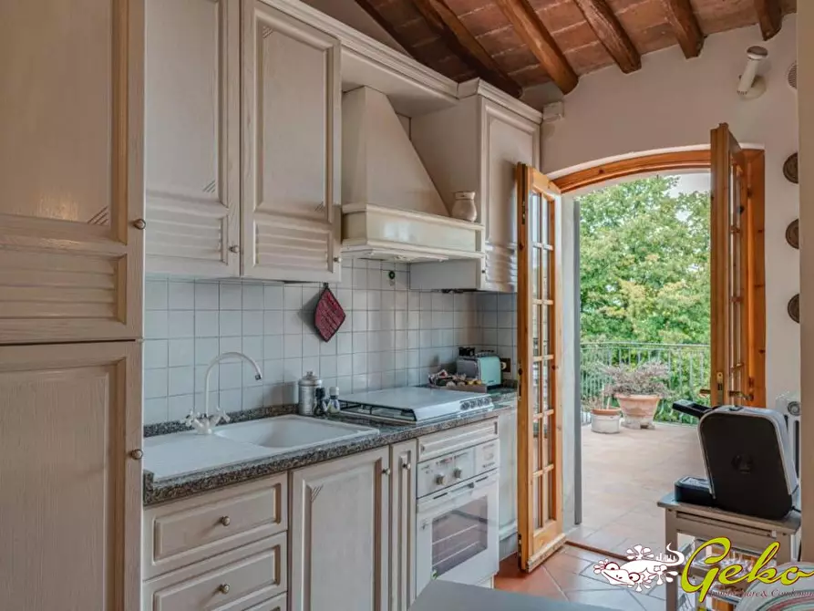 Immagine 9 di Appartamento in vendita  a San Gimignano