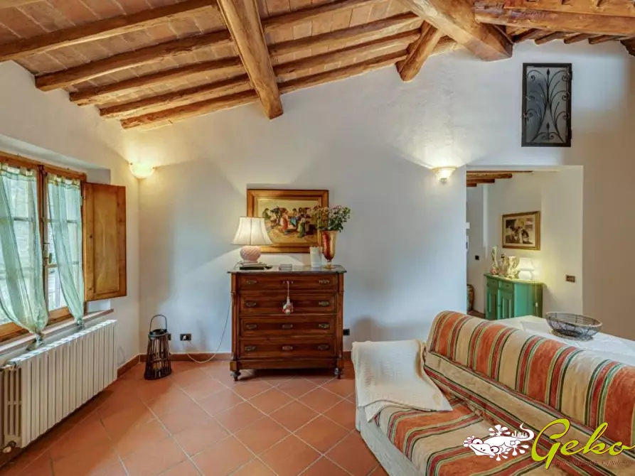 Immagine 4 di Appartamento in vendita  a San Gimignano