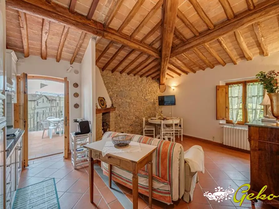Immagine 3 di Appartamento in vendita  a San Gimignano