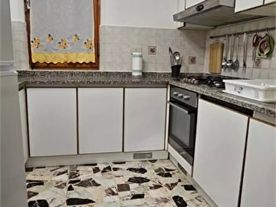 Immagine 2 di Appartamento in vendita  a Colle Di Val D'elsa