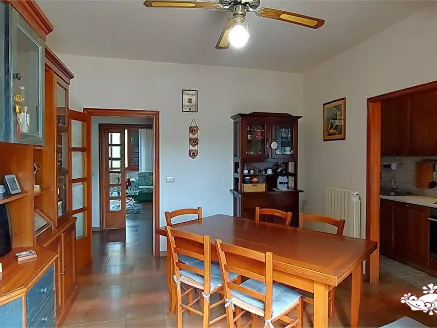 Immagine 3 di Appartamento in vendita  a San Gimignano