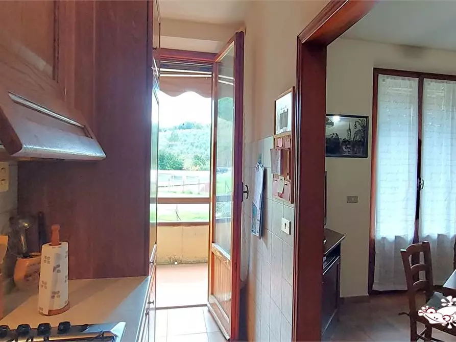 Immagine 4 di Appartamento in vendita  a San Gimignano