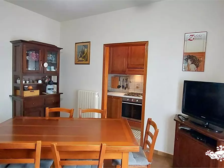 Immagine 6 di Appartamento in vendita  a San Gimignano