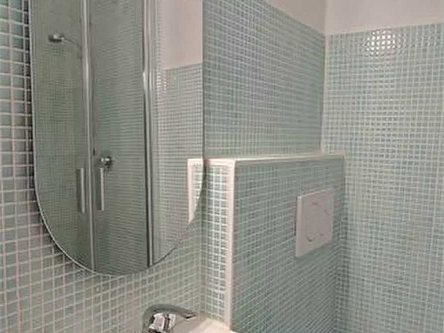 Immagine 5 di Appartamento in vendita  a San Gimignano