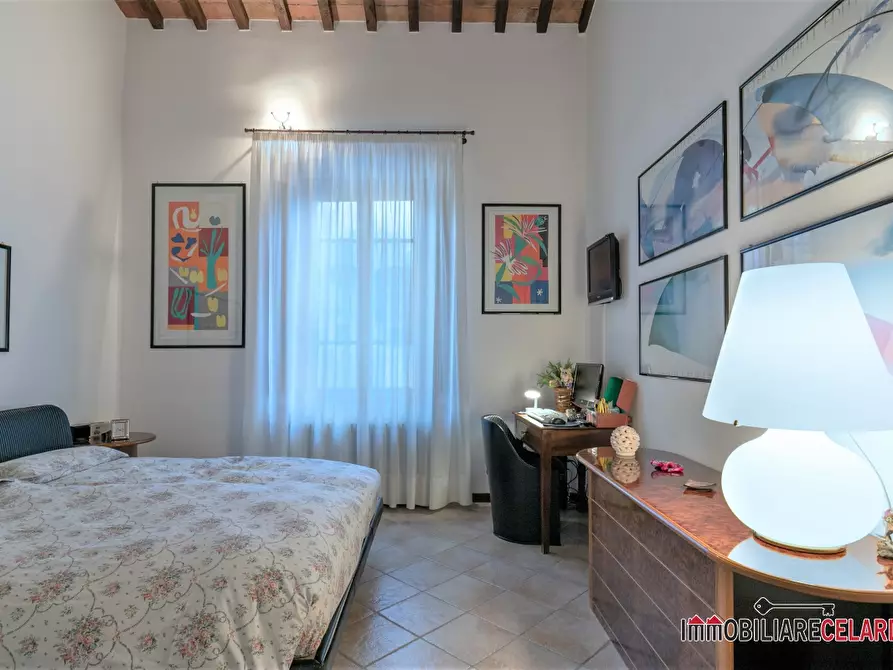 Immagine 5 di Appartamento in vendita  a Colle Di Val D'elsa