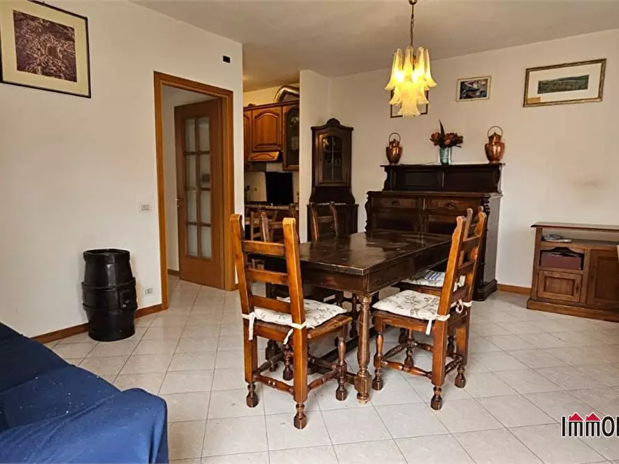 Immagine 4 di Appartamento in vendita  a Colle Di Val D'elsa