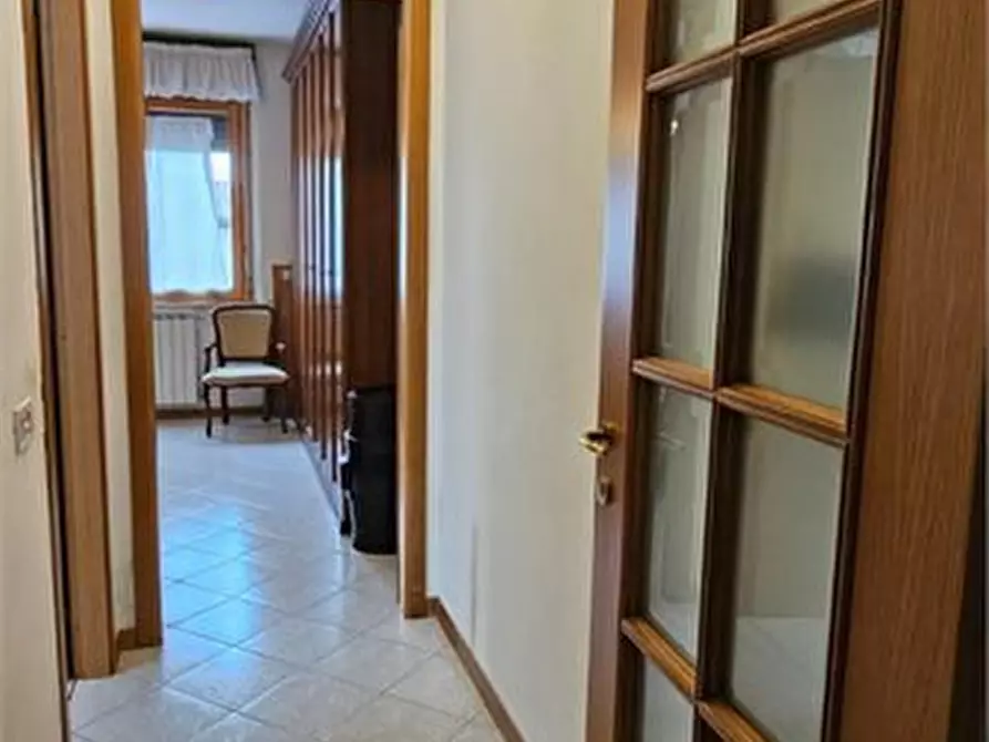 Immagine 6 di Appartamento in vendita  a Colle Di Val D'elsa