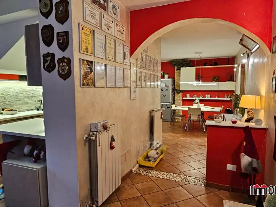 Immagine 4 di Appartamento in vendita  a Colle Di Val D'elsa