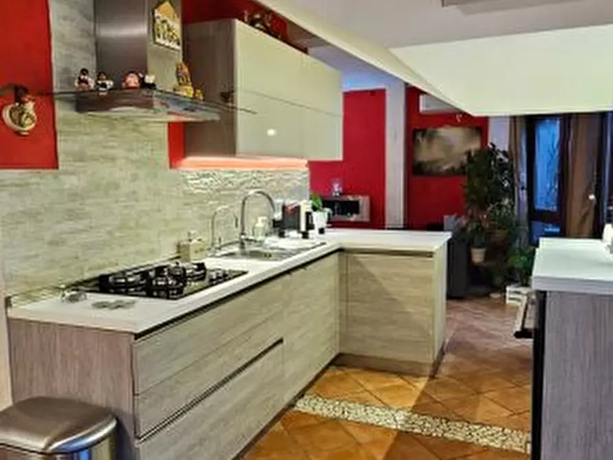 Immagine 9 di Appartamento in vendita  a Colle Di Val D'elsa