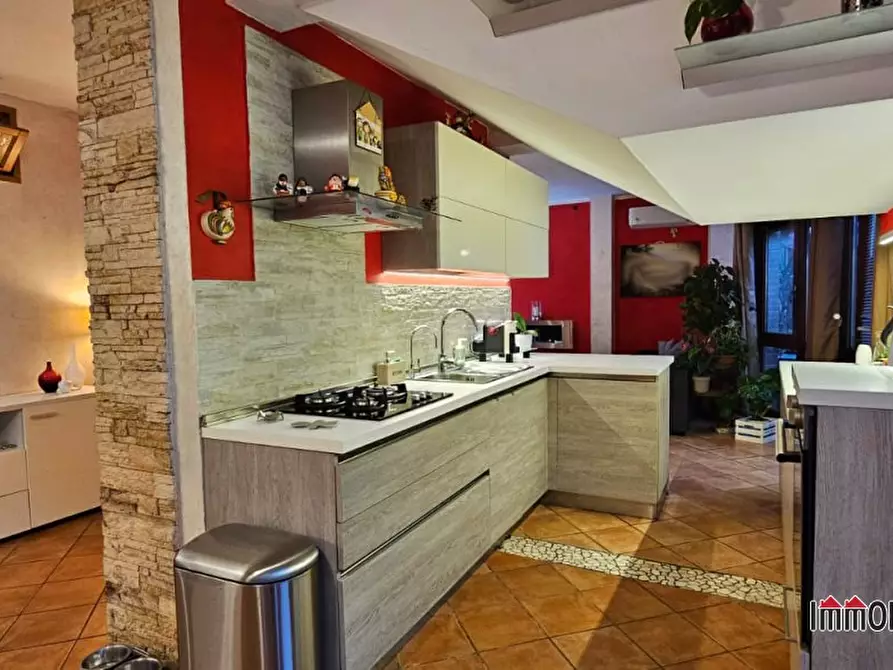 Immagine 10 di Appartamento in vendita  a Colle Di Val D'elsa