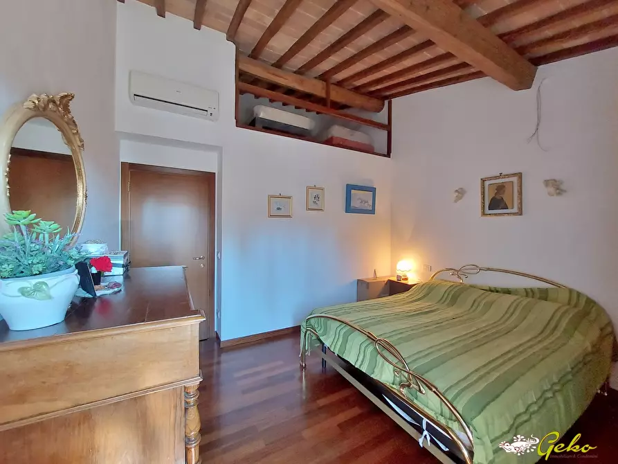 Immagine 10 di Appartamento in vendita  a San Gimignano