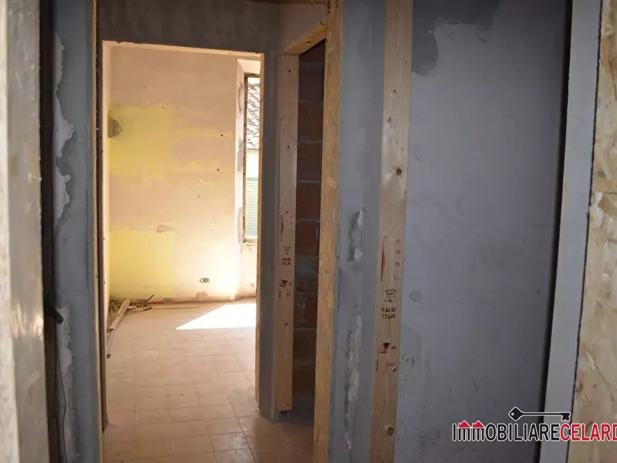 Immagine 9 di Appartamento in vendita  a Poggibonsi