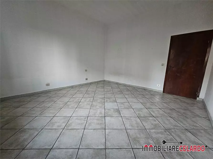 Immagine 5 di Appartamento in vendita  a Poggibonsi